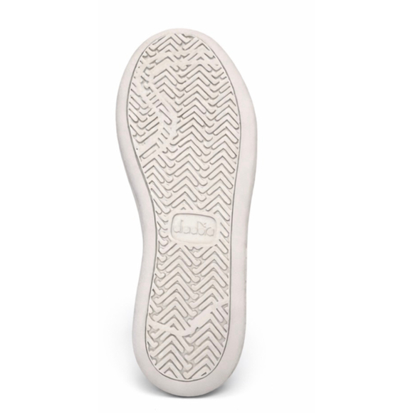 New Women's Diadora Sneakers Size 8 White Silver - Picture 5 of 6